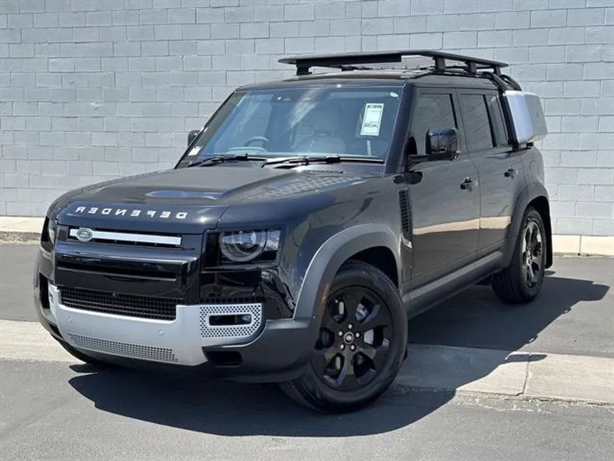 2026 Land Rover Range Rover Velar P400 Dynamic SE photo 4