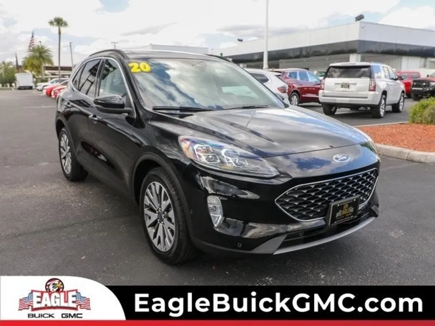 2020 Ford Escape Titanium photo 1
