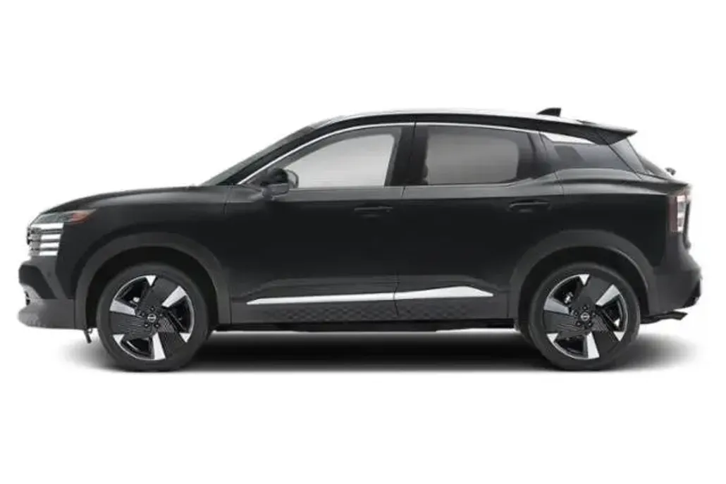 2025 Nissan Kicks SR photo 1