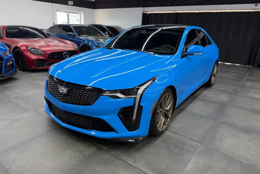 2023 Cadillac CT4 photo 1