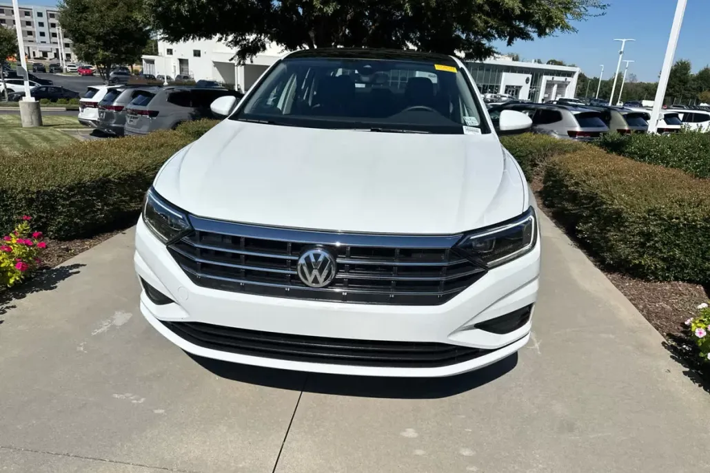 2021 Volkswagen Jetta 1.4T SEL photo 1