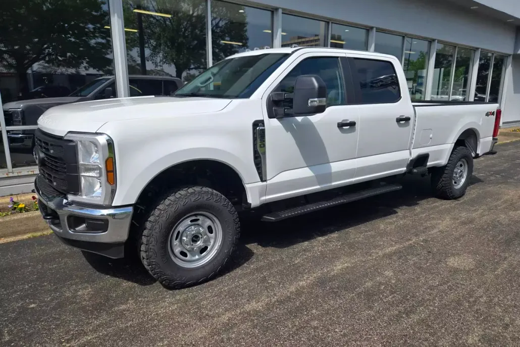 2025 Ford F-250 XL photo 1