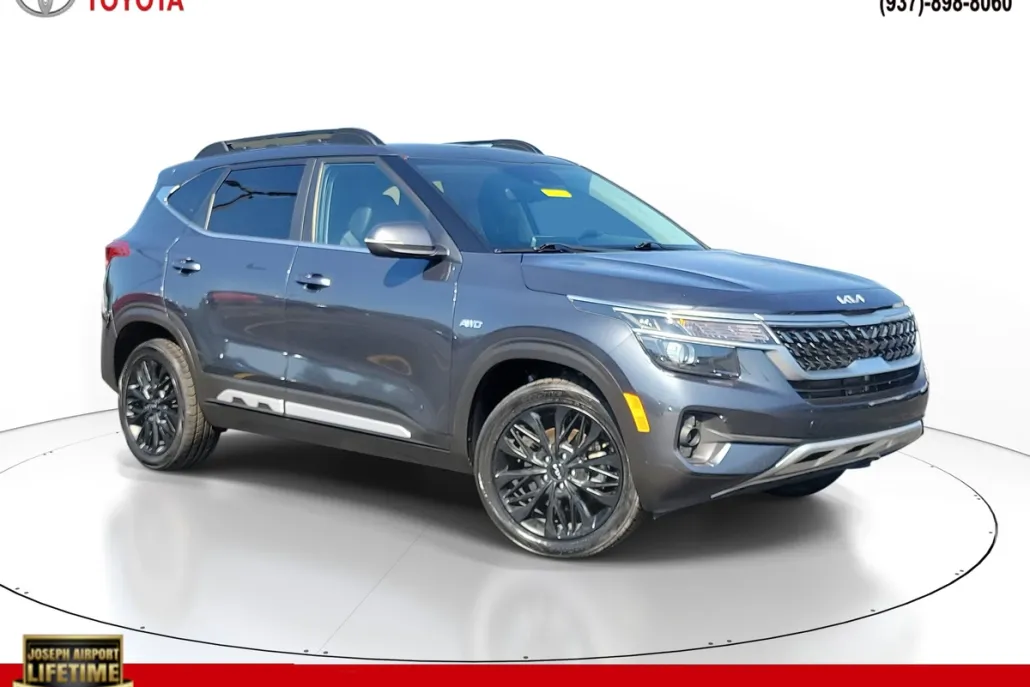 2022 Kia Seltos S Nightfall Edition photo 1