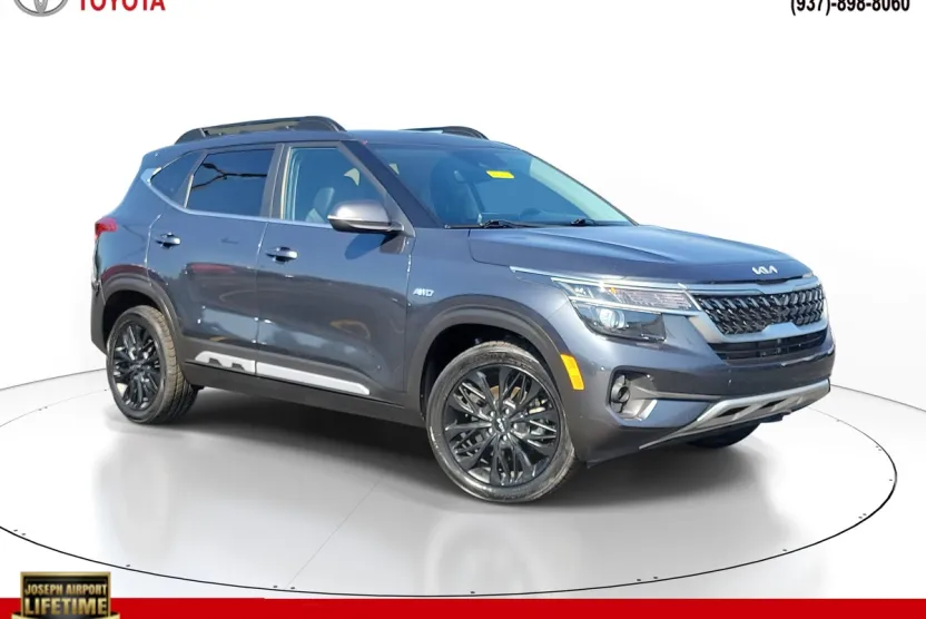 2022 Kia Seltos S Nightfall Edition photo 1