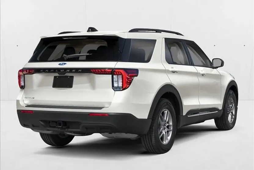 2026 Ford Explorer photo 1