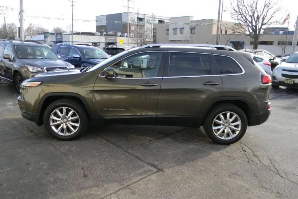 2015 Jeep Cherokee Limited photo 1
