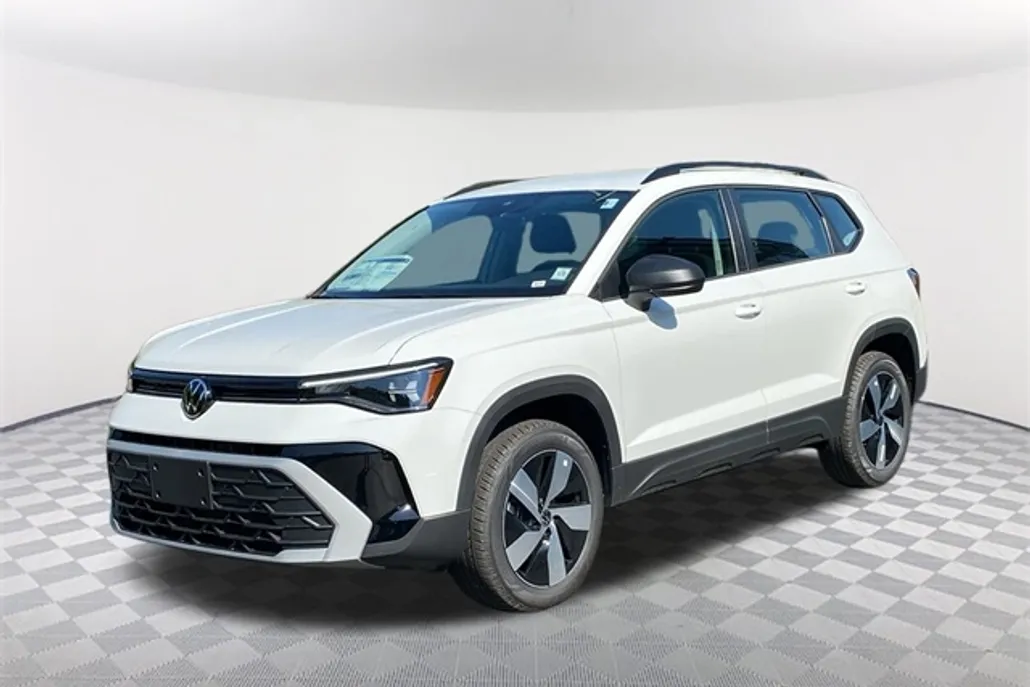 2025 Volkswagen Taos S photo 1