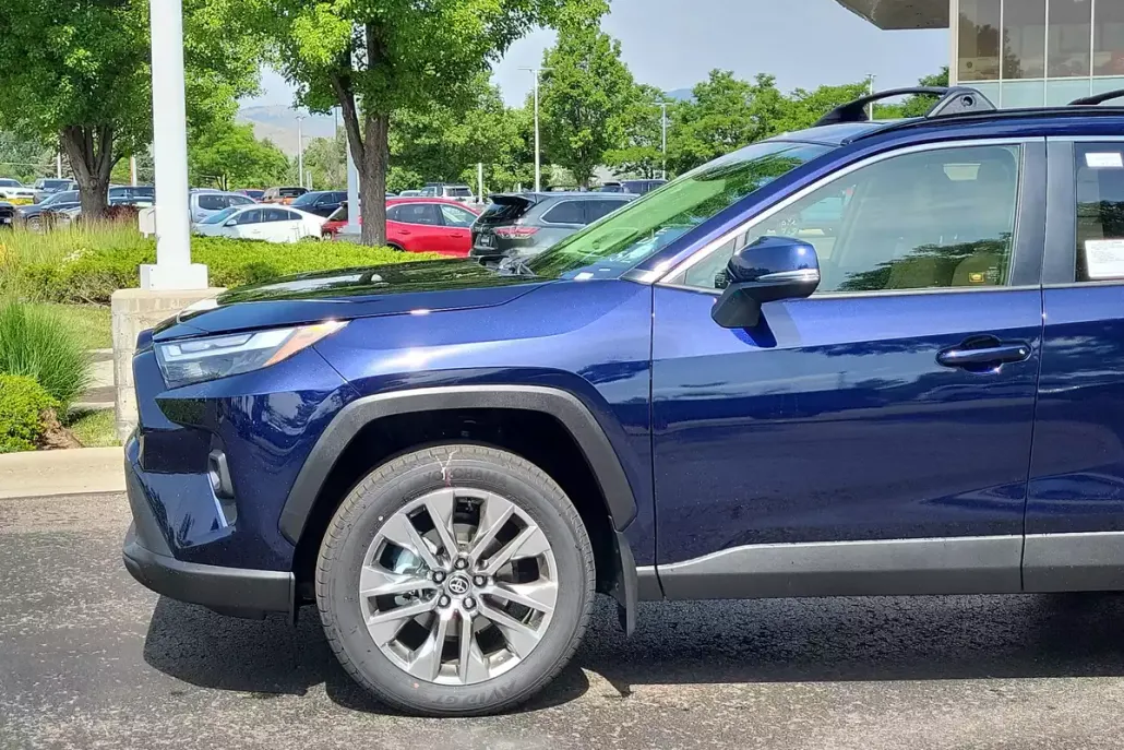 2025 Toyota RAV4 XLE Premium photo 1