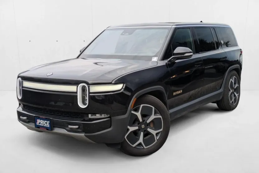 2023 Rivian R1S Adventure photo 1