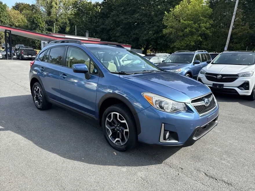 2017 Subaru Crosstrek 2.0i Premium photo 1