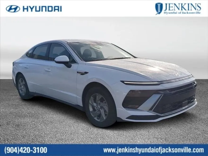 2025 Hyundai Sonata SE photo 1