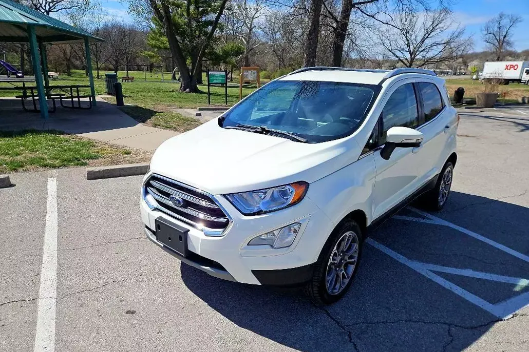 2020 Ford EcoSport Titanium photo 1