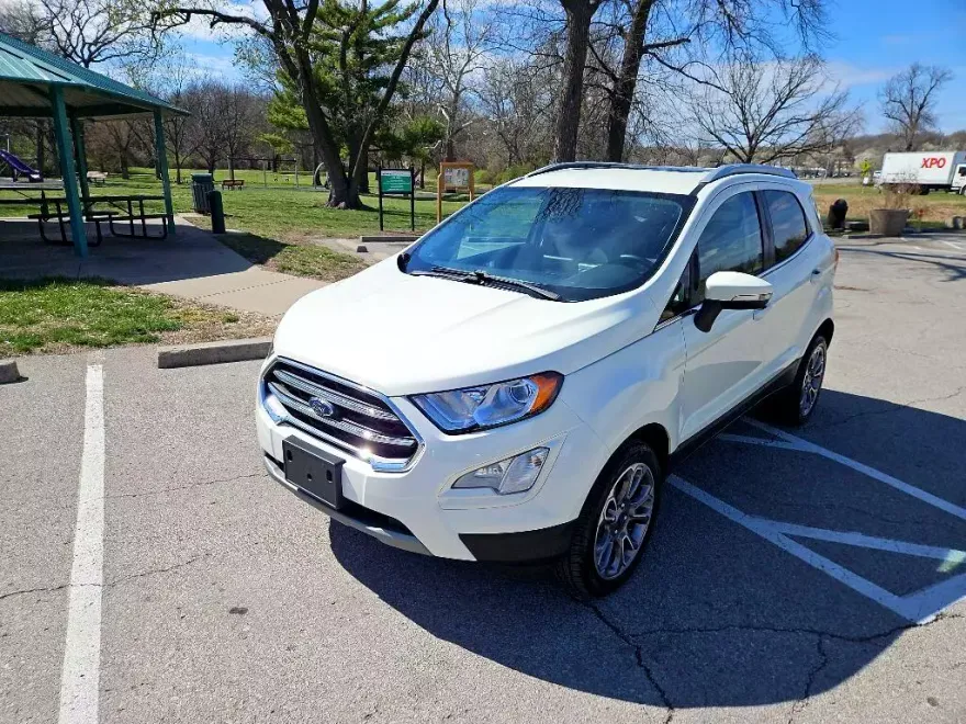 2020 Ford EcoSport Titanium photo 1