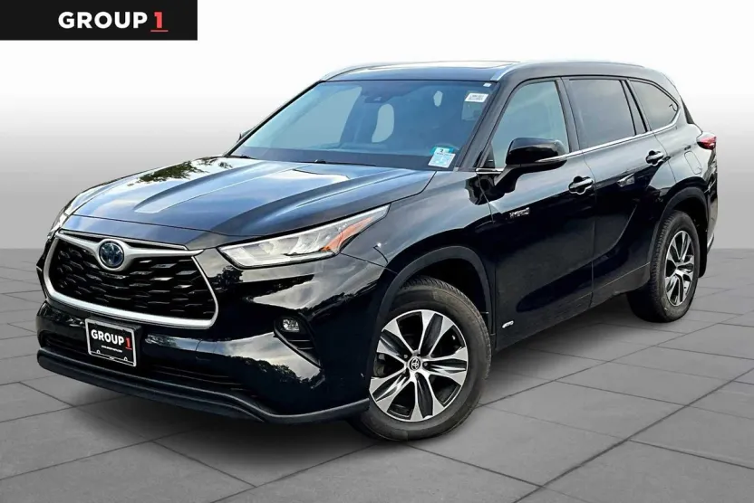 2020 Toyota Highlander Hybrid XLE photo 1