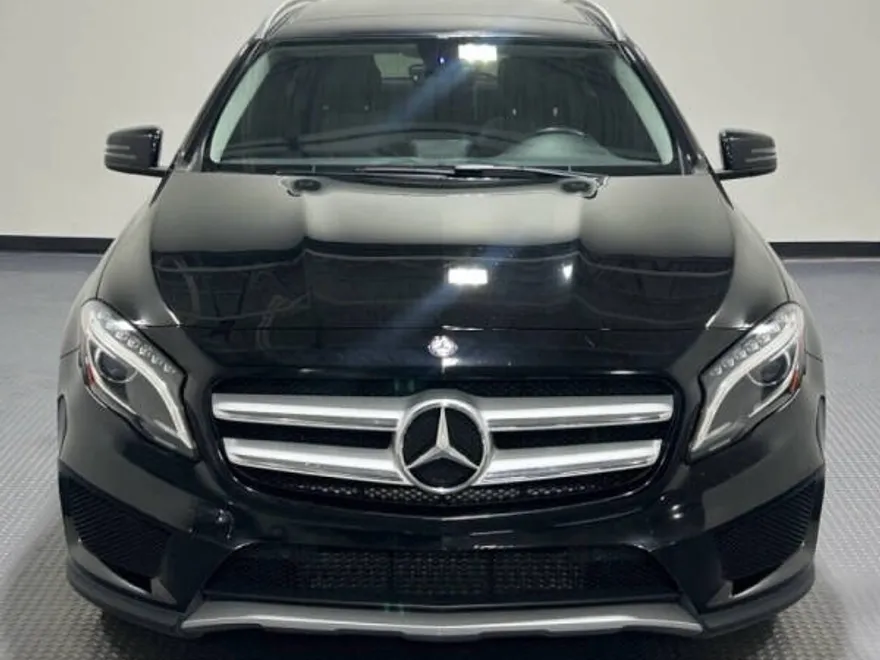 2015 Mercedes Benz GLA 250 4MATIC photo 1