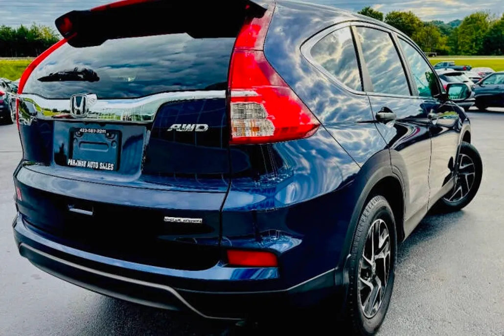 2016 Honda CR-V SE photo 1