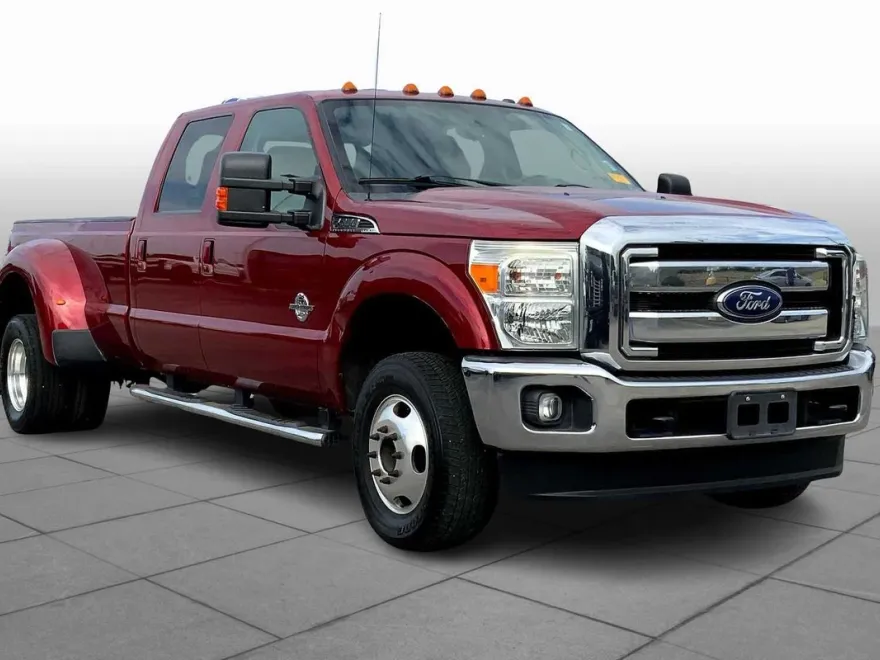 2016 Ford F-350 Lariat photo 1