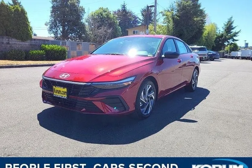 2025 Hyundai Elantra SEL Sport photo 1