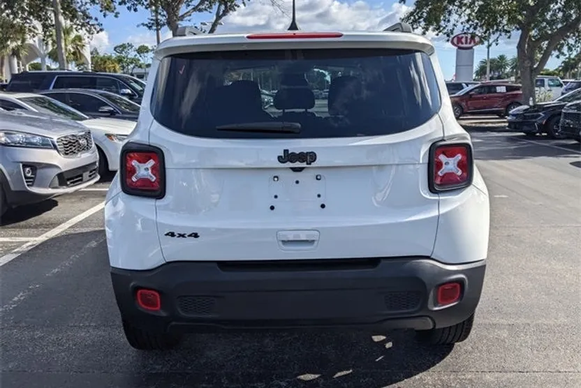 2023 Jeep Renegade Altitude photo 1