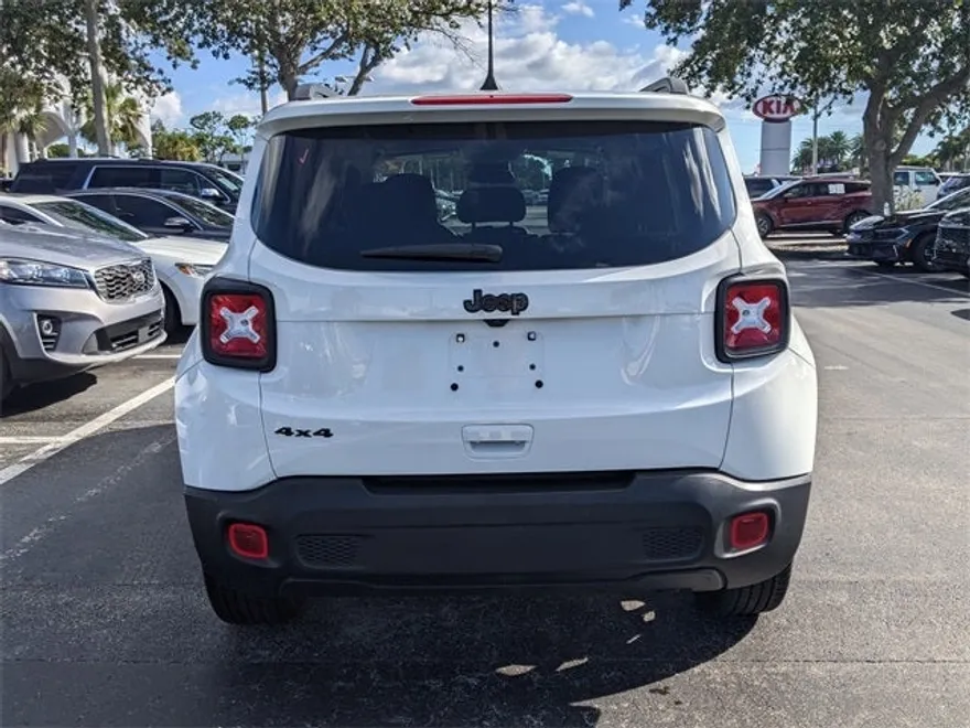 2023 Jeep Renegade Altitude photo 1