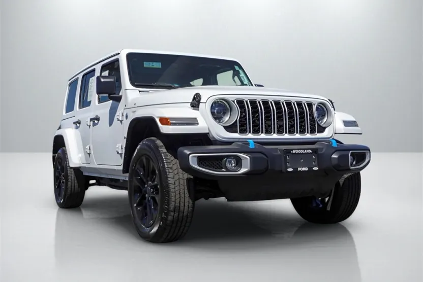 2024 Jeep Wrangler Sahara 4xe photo 1