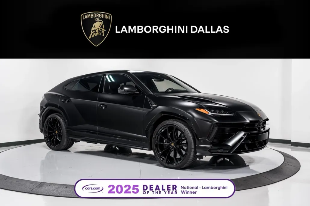 2023 Lamborghini Urus S photo 1