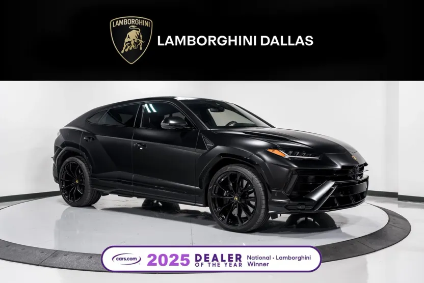2023 Lamborghini Urus S photo 1
