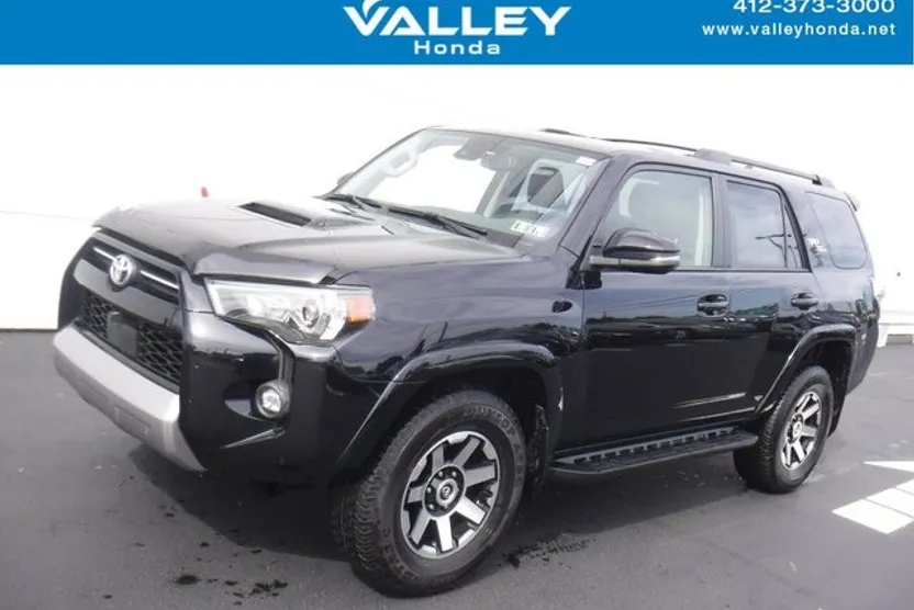 2023 Toyota 4Runner TRD Off-Road Premium photo 1