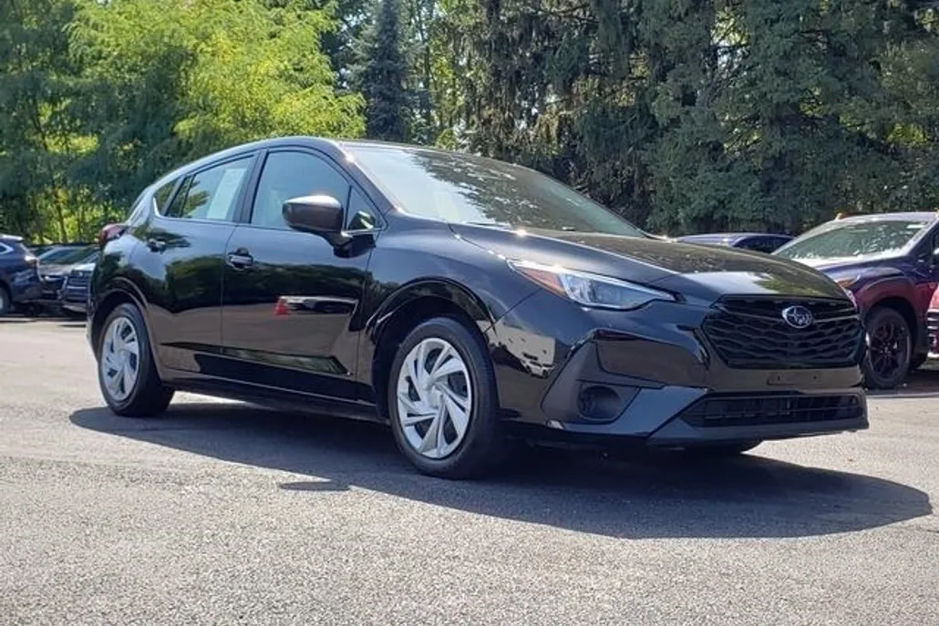 2024 Subaru Impreza Base photo 1