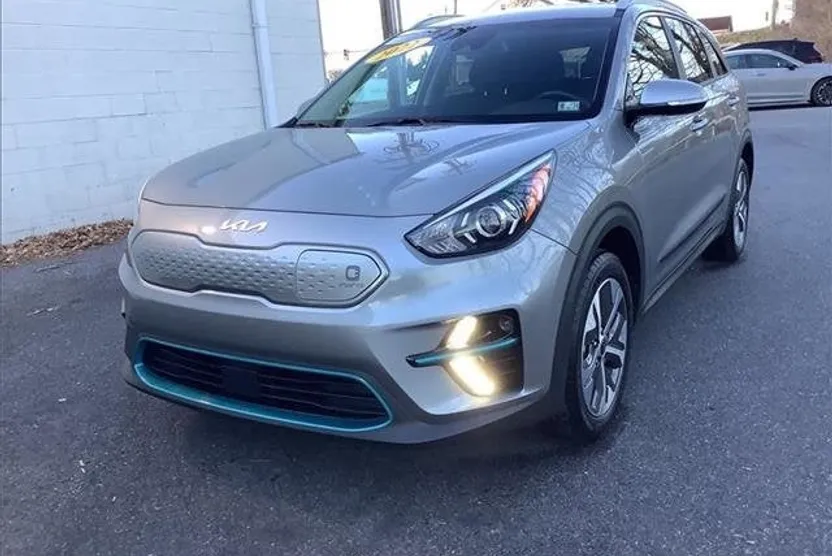 2022 Kia Niro EV EX photo 1