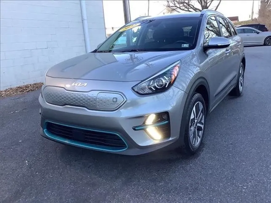 2022 Kia Niro EV EX photo 1