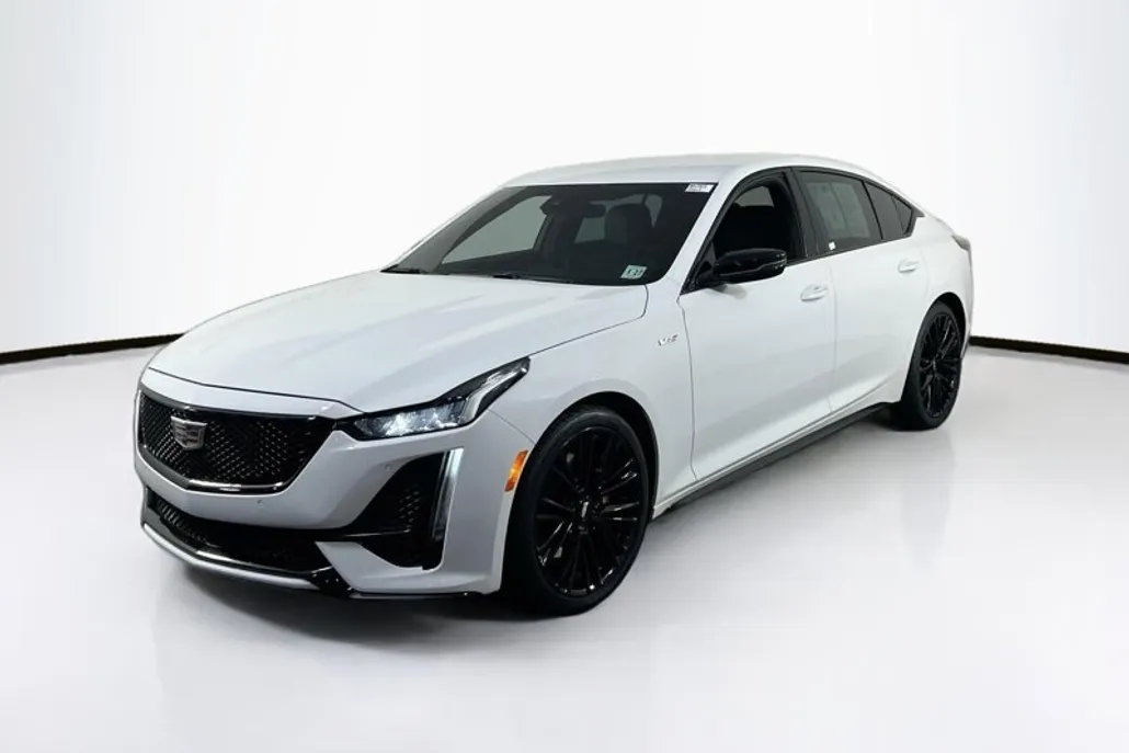 2022 Cadillac CT5 V photo 1