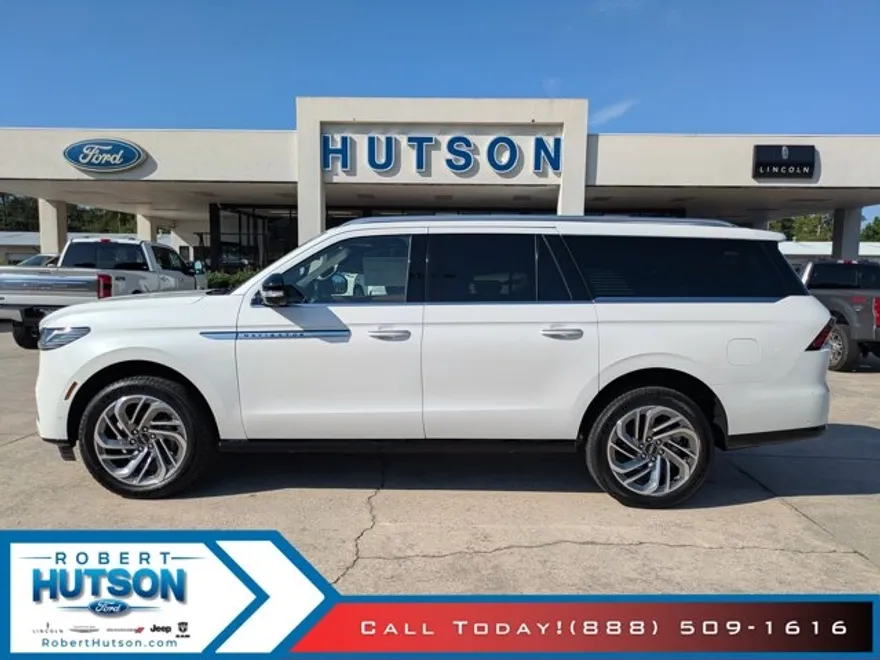 2025 Lincoln Navigator L Reserve photo 1
