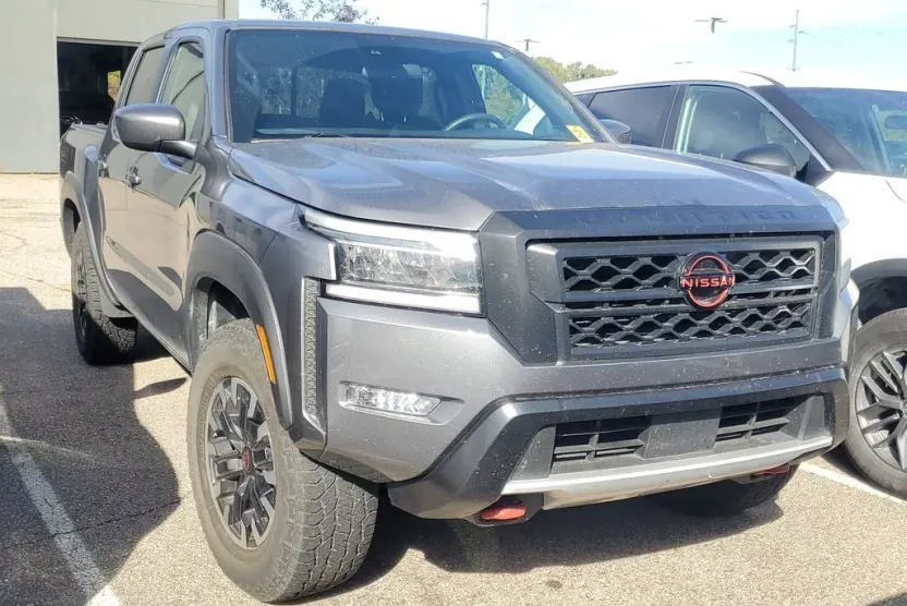 2024 Nissan Frontier PRO-4X photo 1
