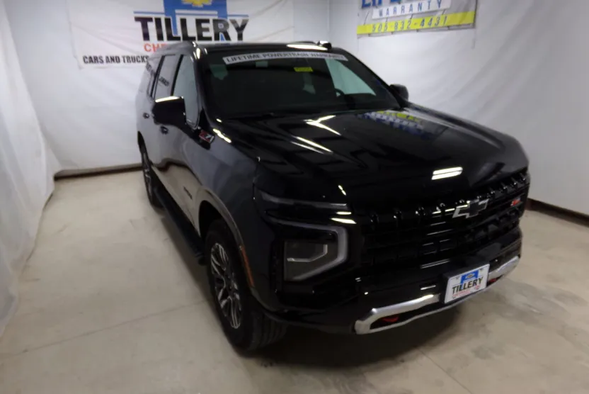 2025 Chevrolet Tahoe Z71 photo 1