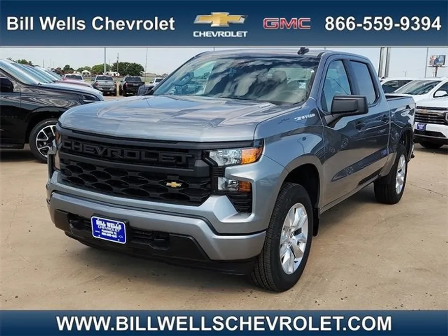 2025 Chevrolet Silverado 1500 Custom photo 1