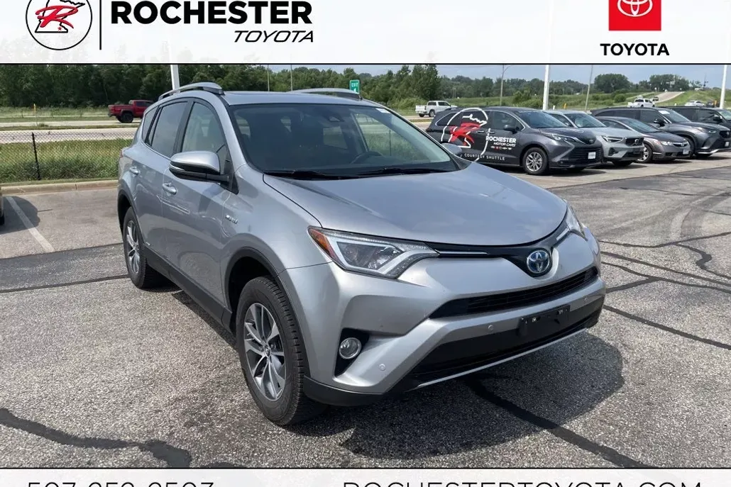 2018 Toyota RAV4 Hybrid XLE photo 1