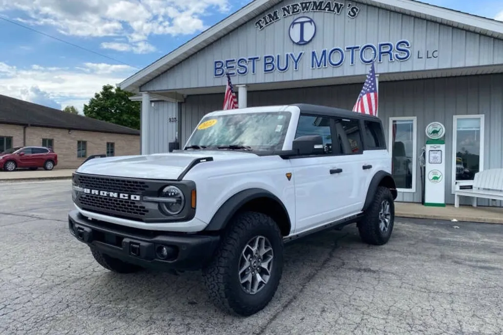 2022 Ford Bronco Badlands photo 1
