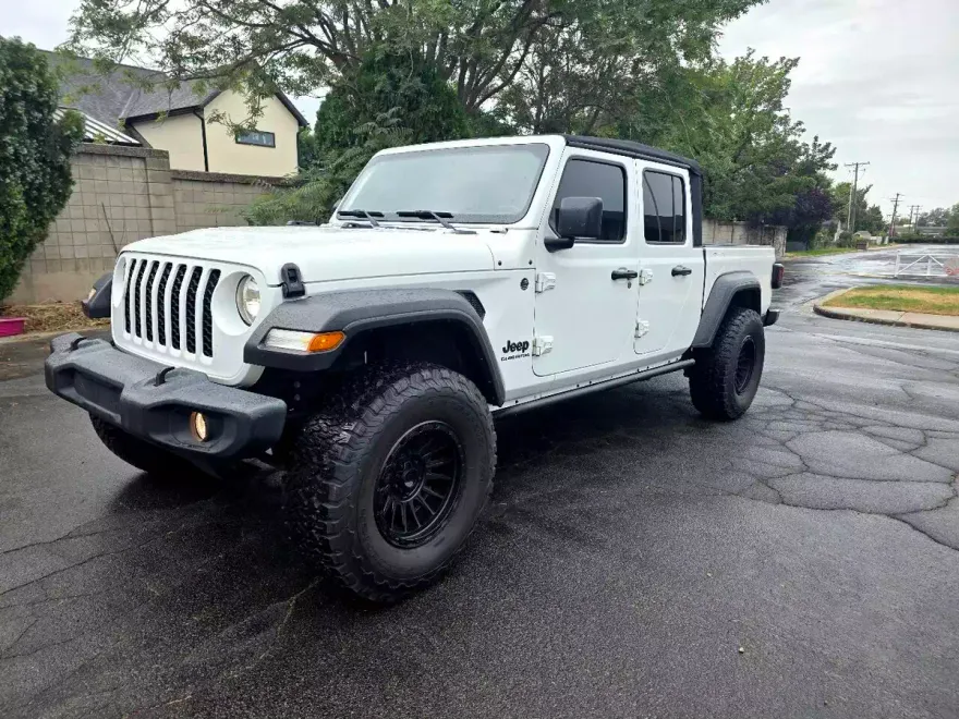 2020 Jeep Gladiator Sport S photo 1