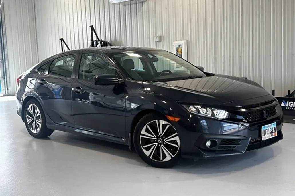 2018 Honda Civic EX-T photo 1