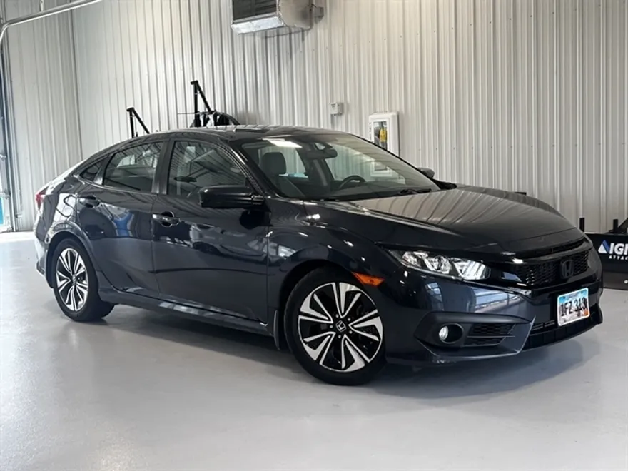 2018 Honda Civic EX-T photo 1