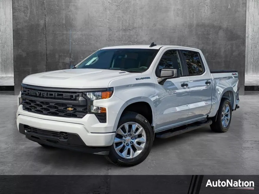 2025 Chevrolet Silverado 1500 Custom photo 1