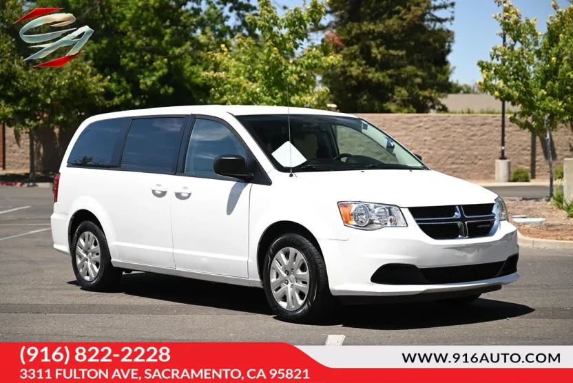 2018 Dodge Grand Caravan SE photo 1