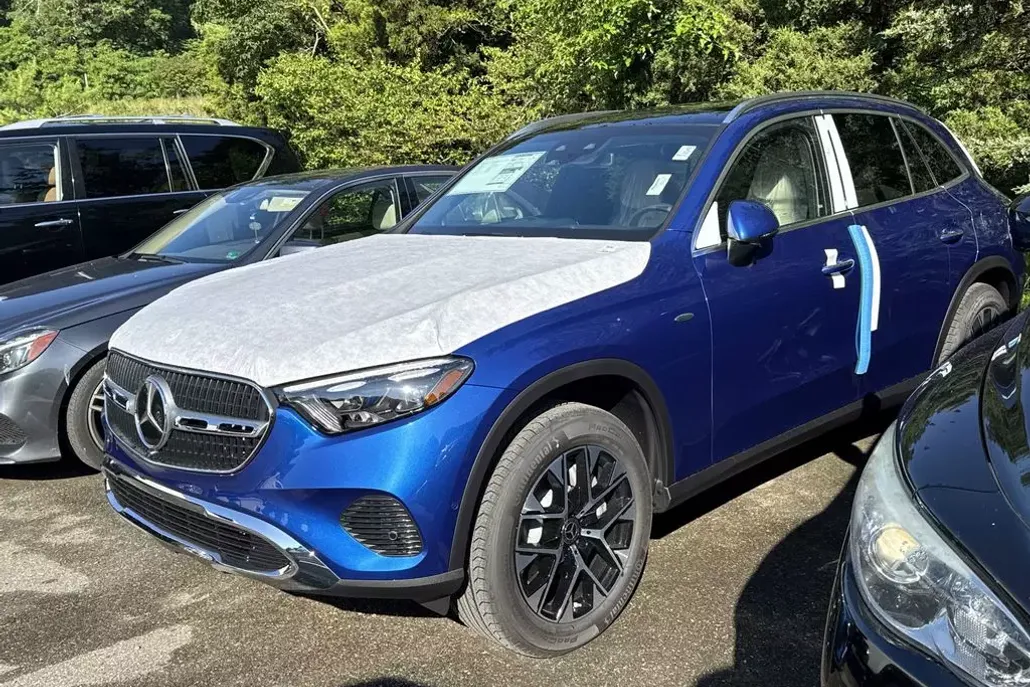 2025 Mercedes Benz GLC 350e 4MATIC photo 1