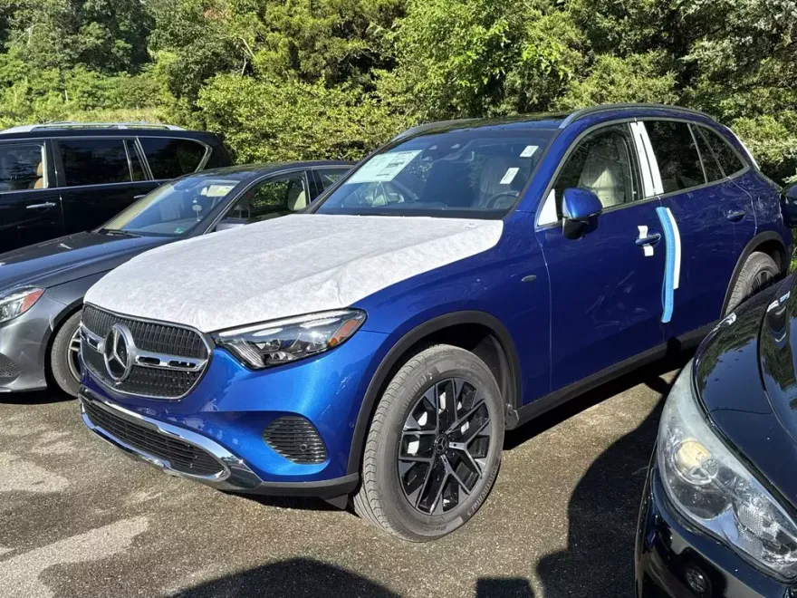 2025 Mercedes Benz GLC 350e 4MATIC photo 1