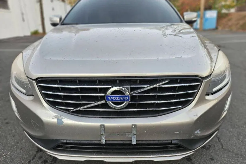 2015 Volvo XC60 T5 Drive-E Premier Plus photo 1