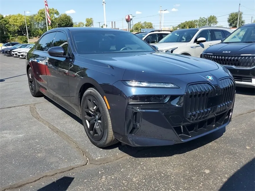 2023 Bmw 760i xDrive photo 1