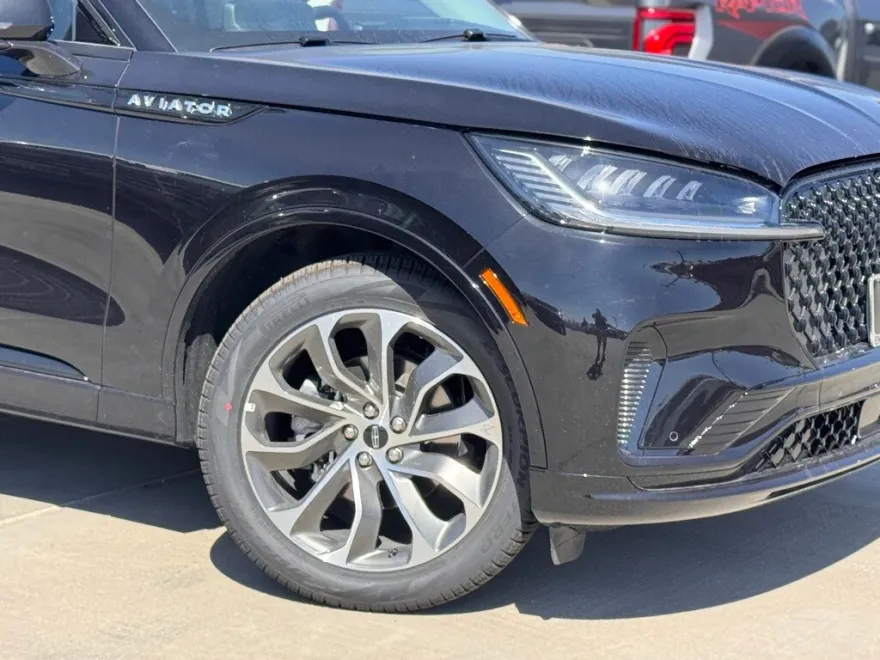 2025 Lincoln Aviator Premiere photo 1