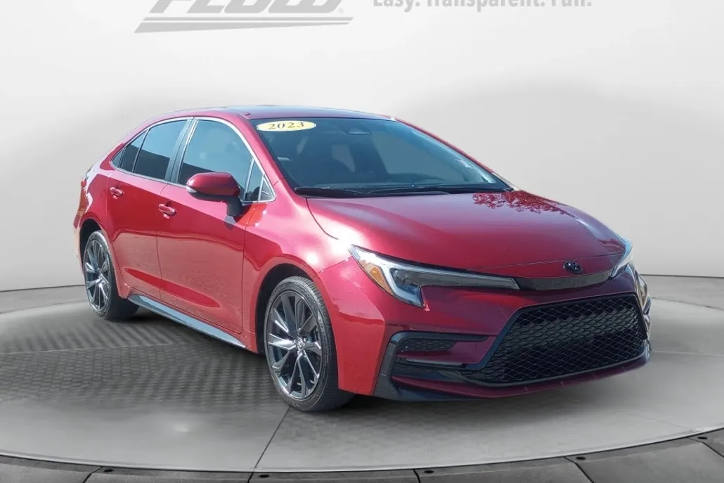 2023 Toyota Corolla SE photo 1