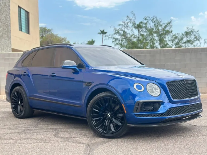 2017 Bentley Bentayga W12 photo 1